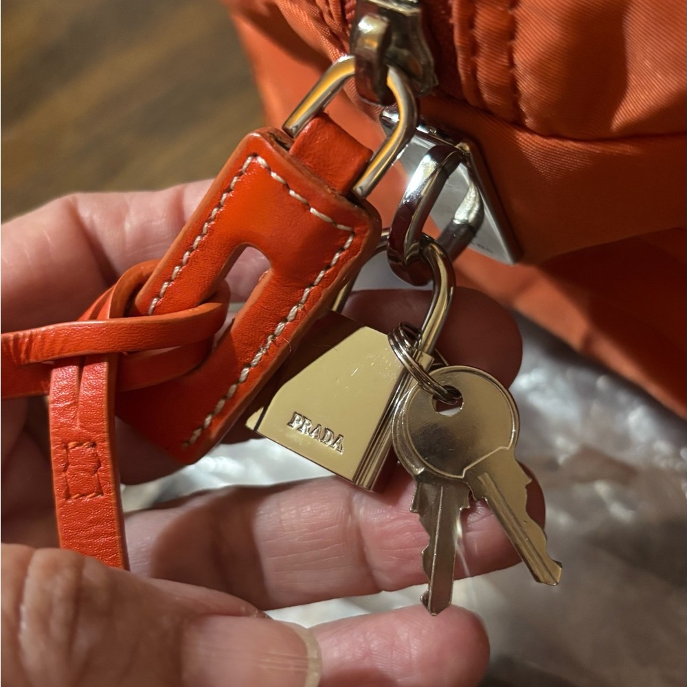 PRADA Semitracolla Vitello Vela Sport Bag - Orange   Authenticity cards included - Picture 6 of 11